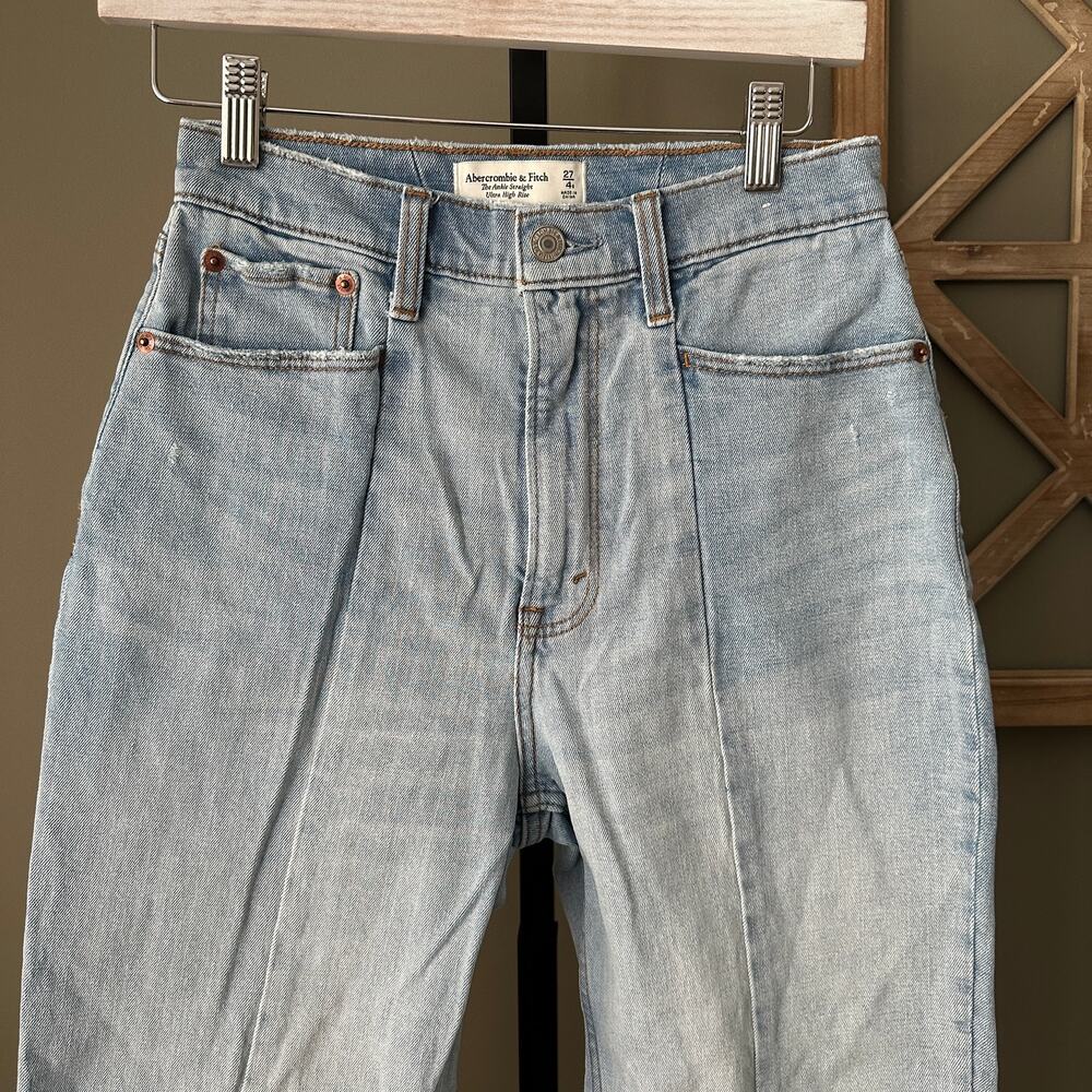 Abercrombie & Fitch Curve Love Ankle Straight Ultra High Rise 27 /4 - Picture 2 of 6